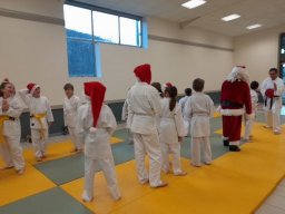 e120221217photoparcnoelnoelkarate 1714